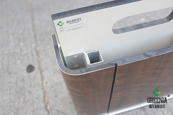 格林雅彎曲抗倍特墻角安裝展示細(xì)節(jié).jpg 格林雅彎曲抗倍特墻角安裝展示細(xì)節(jié).jpg