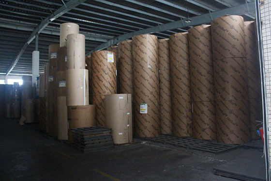 格林雅進(jìn)口牛皮紙存放倉(cāng)庫(kù).jpg 格林雅進(jìn)口牛皮紙存放倉(cāng)庫(kù).jpg